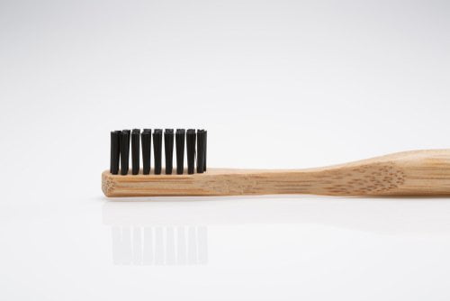 Brosse à dents écologique en Bambou : 9 avantages à l’utiliser !
